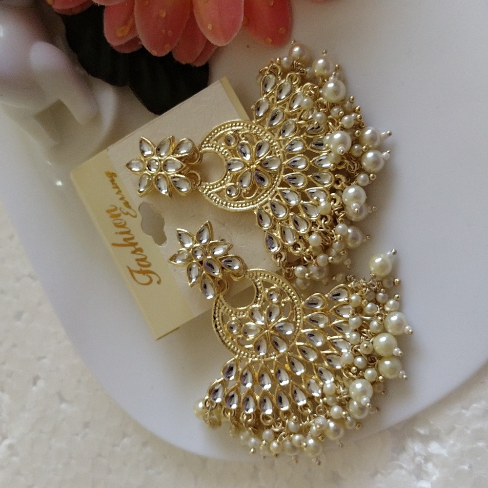 Jumka kundan moti earrings indian Pakistani wedding